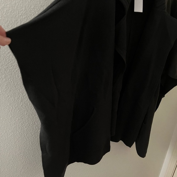 Ann Taylor Factory NWT One Size Black 3/4 Sleeve Boxy open front cardigan - Picture 8 of 8